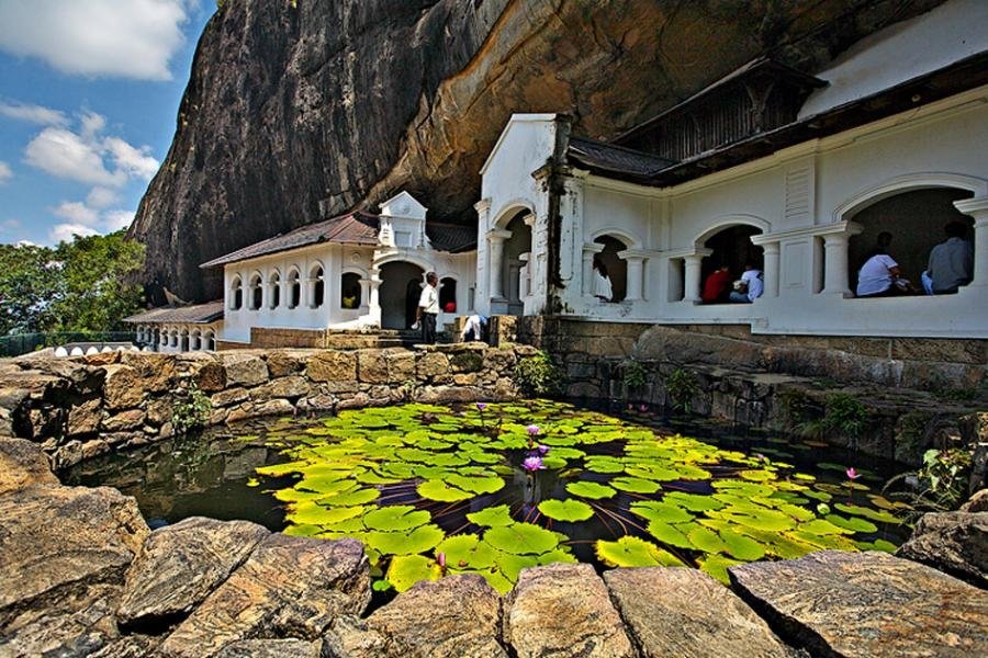 Day 4: The Caves of Dambulla